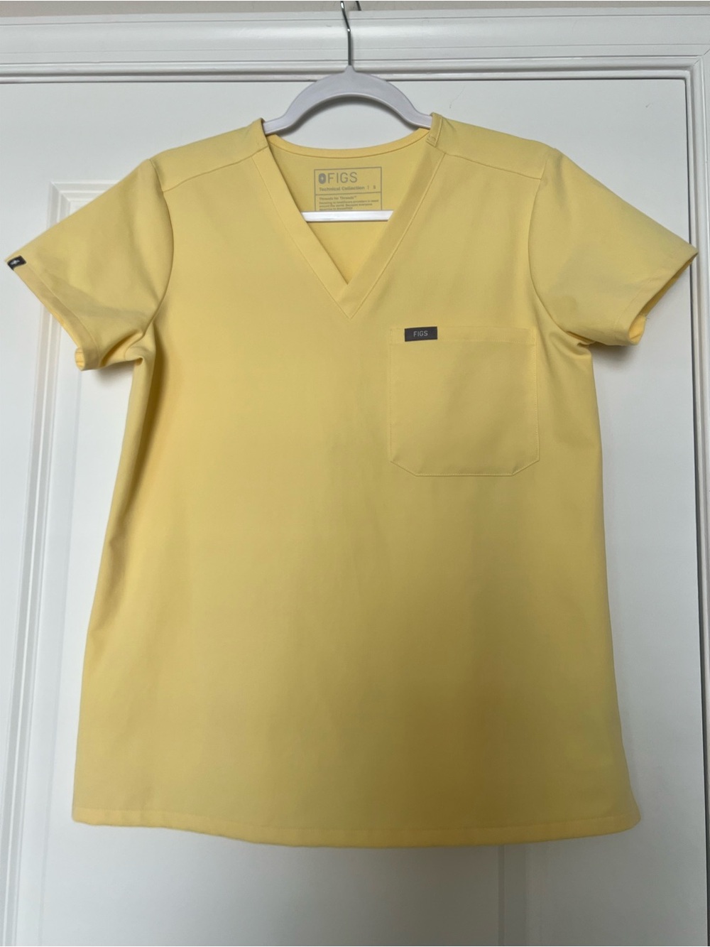 Figs Butter Yellow Catarina One Pocket Scrub Top